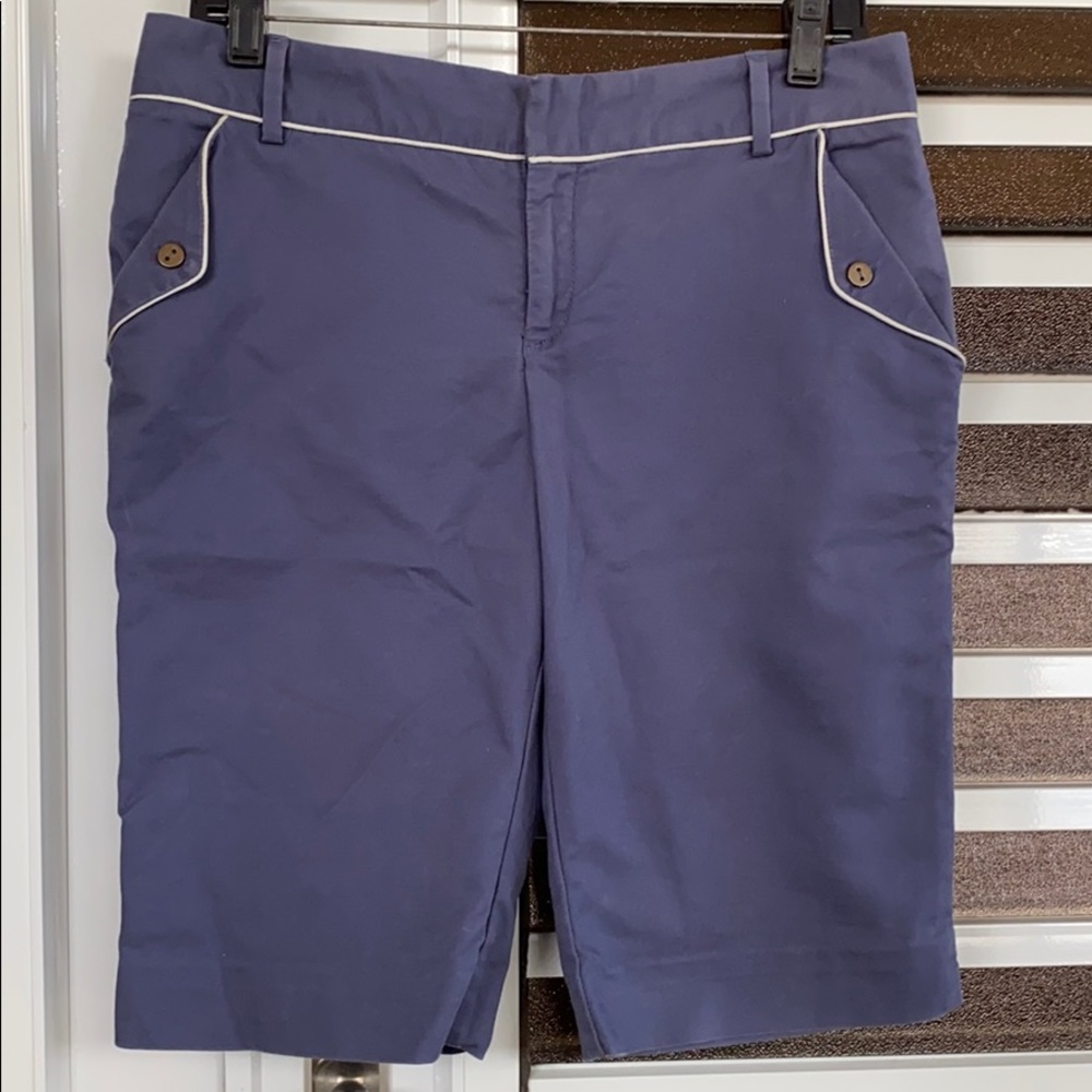 SALE 🔥Anthropologie Lady’s blue Bermudas 👖